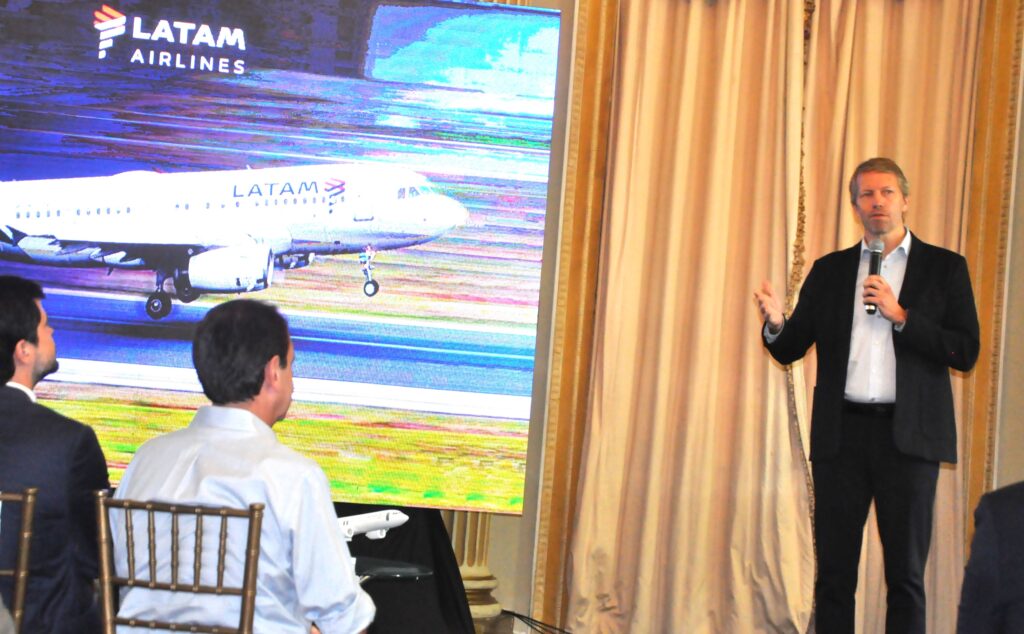 RIOgaleão receberá R$ 270 milhões em incentivo para fomentar voos e geração de empregos 6 Jerome Cardier CEO Latam Airlines 1 RIOgaleão receberá R$ 270 milhões em incentivo para fomentar voos e geração de empregos