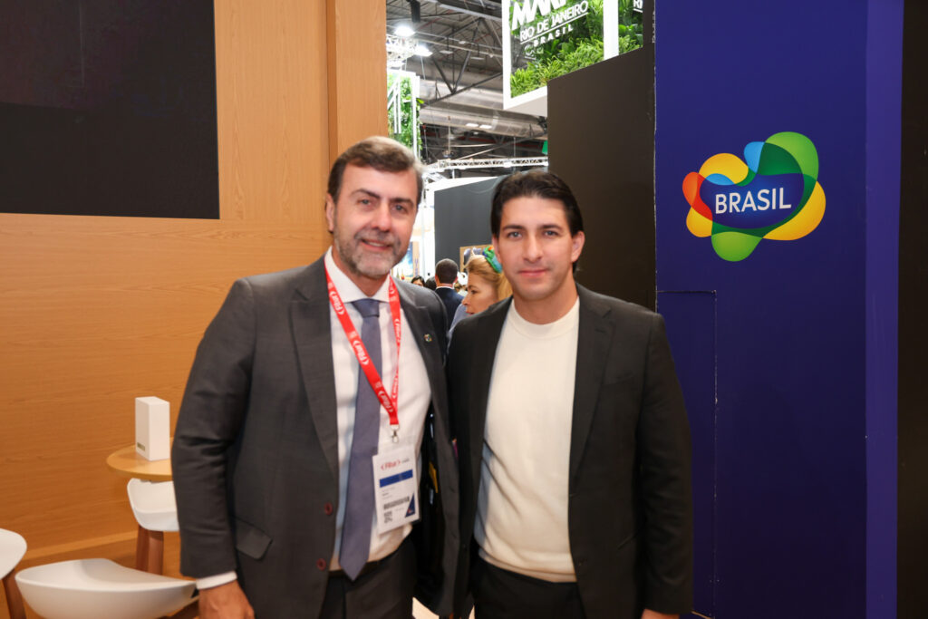 Marcelo Freixo, presidente da Embratur e Cristiano Araújo, secretário de Turismo do Distrito Federal