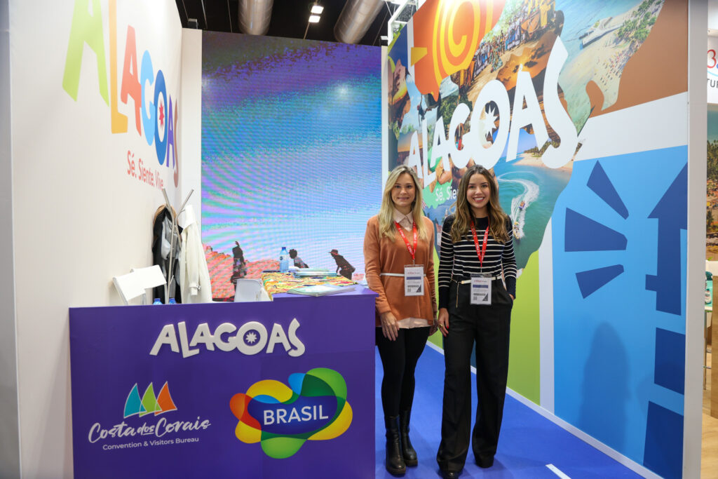 Marília Herrmann e Bárbara Braga, da Secretaria de Turismo de Alagoas
