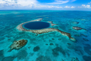 O grande buraco azul em Belize (Divulgação/Belize Tourism Board )