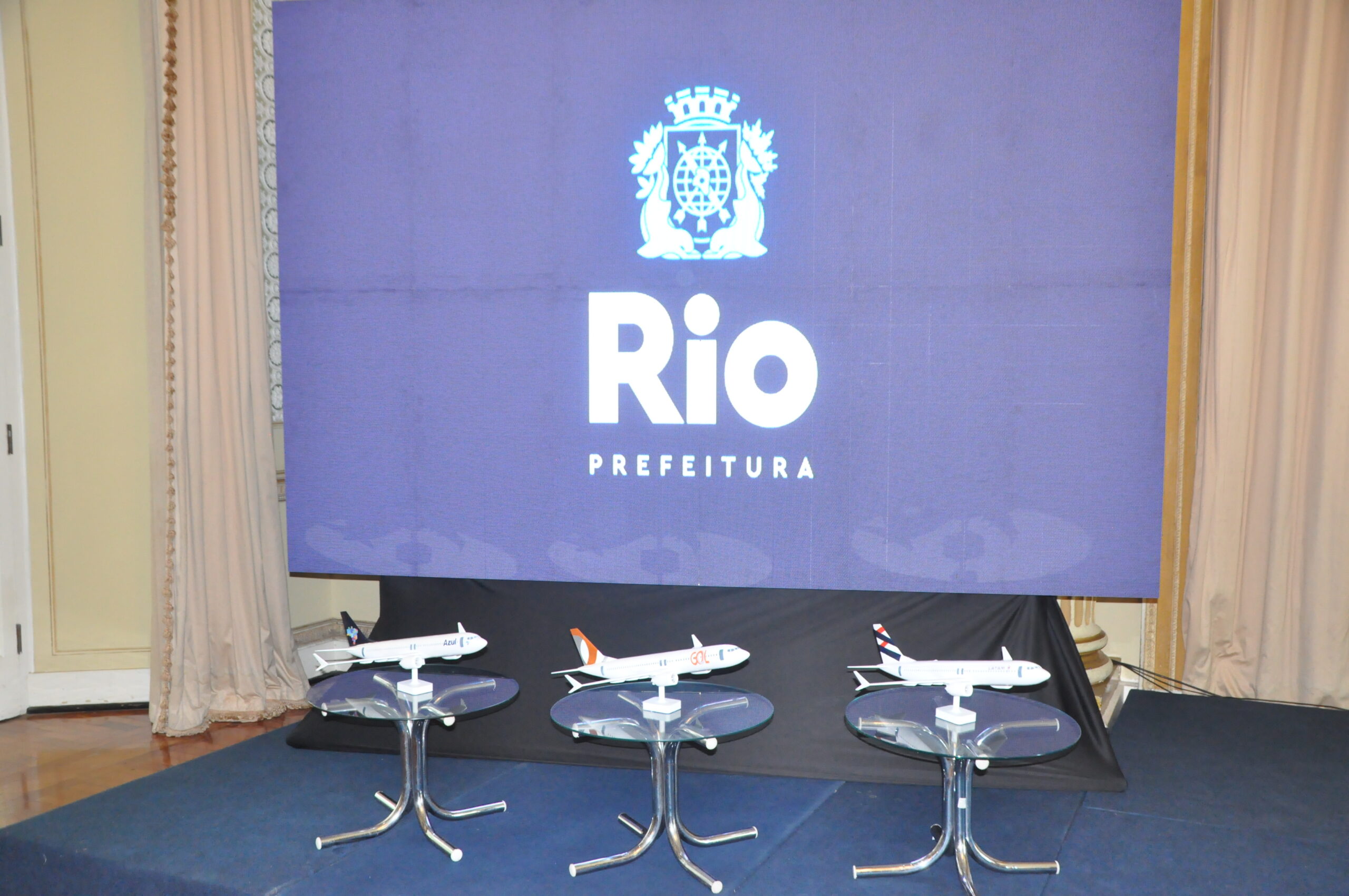Prefeitura do Rio e as três companhias aéreas