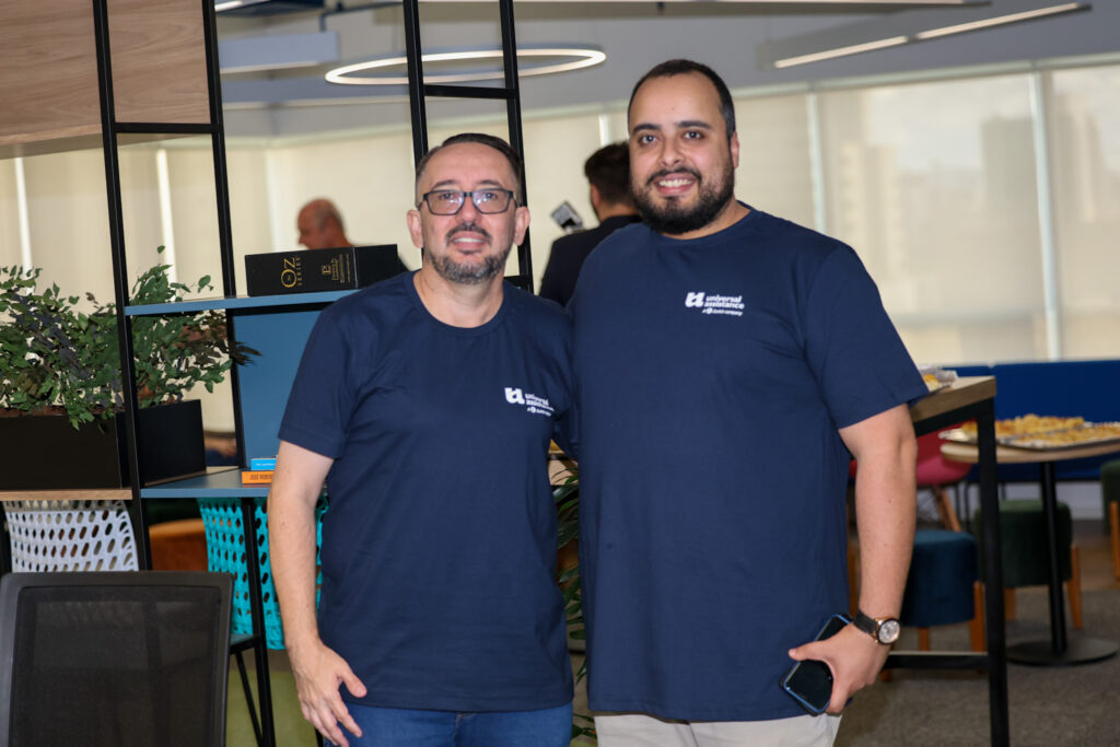 Ricardo Ribeiro e Fabios Reche, do comercial da UA Ricardo Ribeiro e Fabios Reche, do comercial da UA
