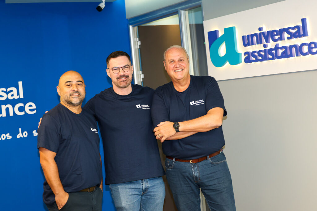 Roberto Oliveira, diretor Comercial, Danilo Godoy, diretor de Marketing da UA, e Mauricio Amaral, CEO