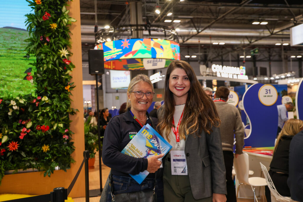 Rosa Masgrau, do M&E, e Andressa Szekut, diretora de Promoção, Marketing e Eventos da Secretaria Municipal de Turismo de Foz do Iguaçu