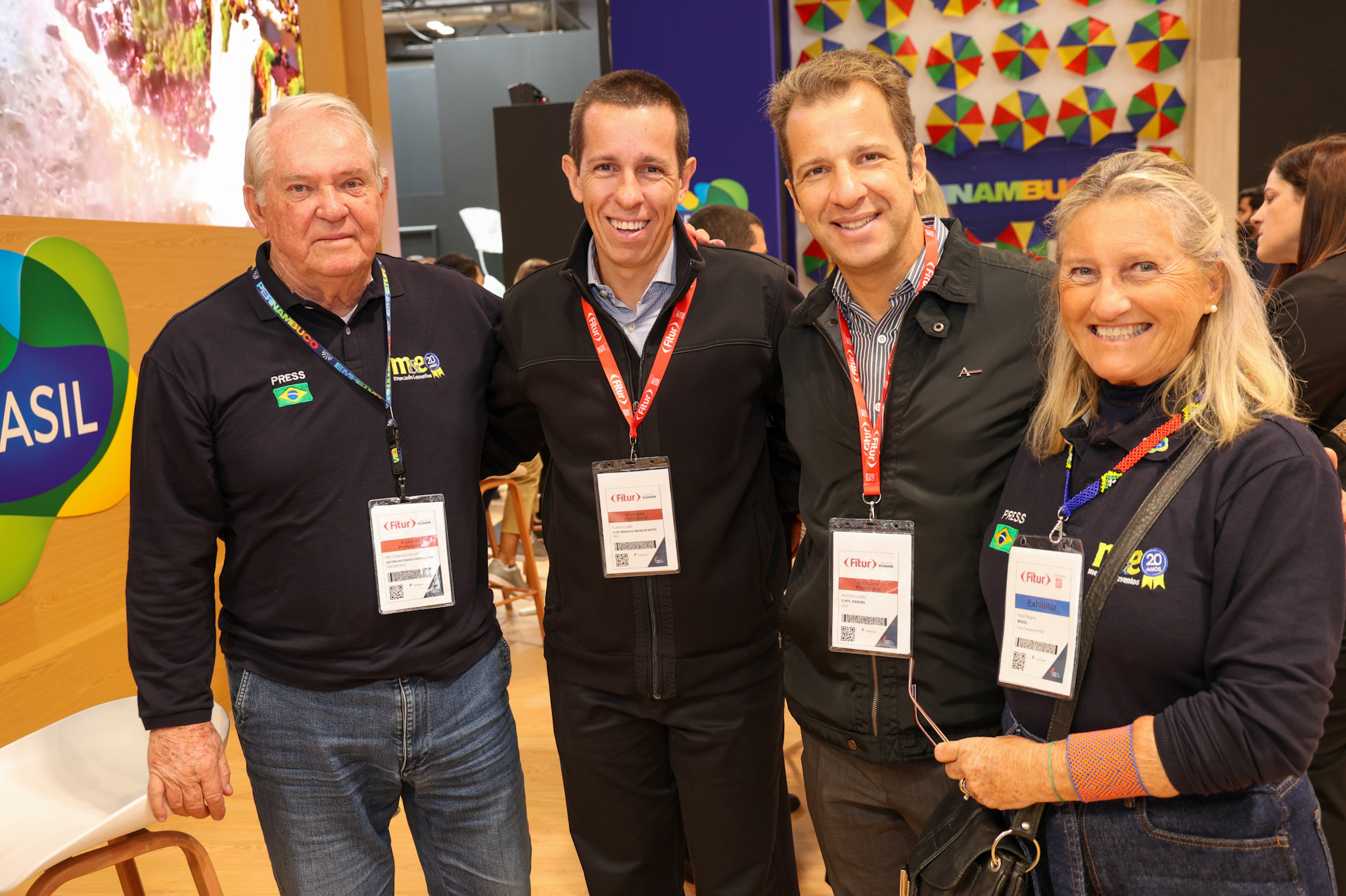 Roy Taylor e Rosa Masgrau, do M&E com e Flávio e Rogério Louro, da EHTL Roy Taylor e Rosa Masgrau, do M&E com e Flávio e Rogério Louro, da EHTL