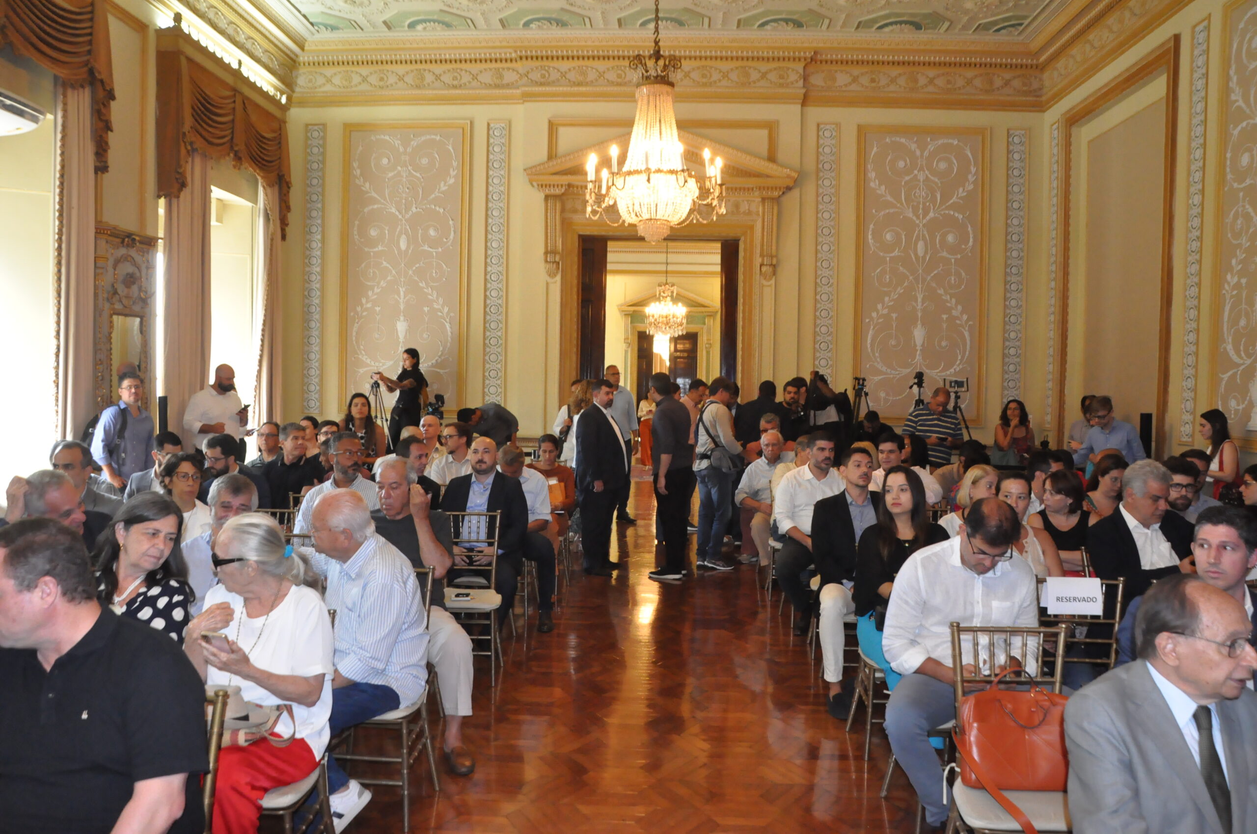 Salão de eventos no Palácio da Cidade reúne trade e empresários