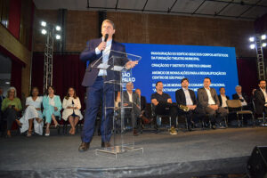 Tarcísio de Freirtas, governador de São Paulo