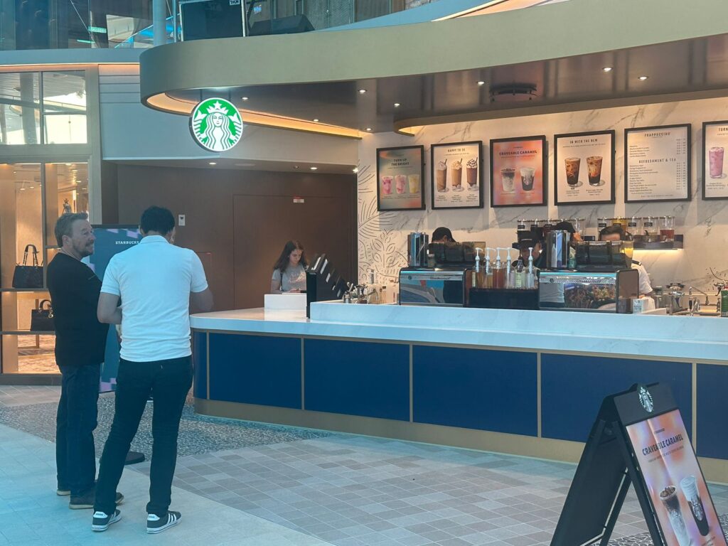 Icon possui Starbucks a bordo