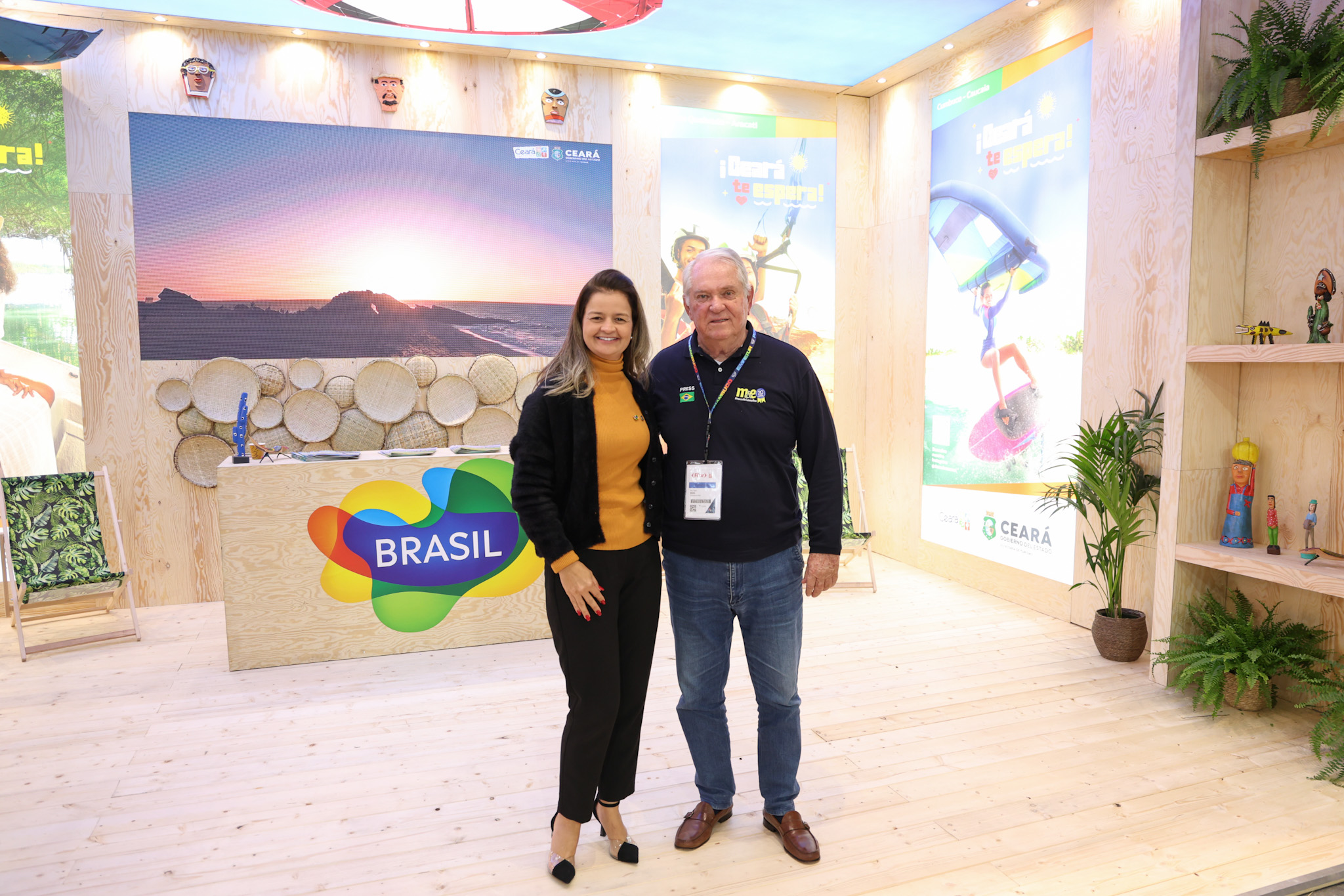 Yrwana Albuquerque Guerra, secretária de Turismo do Ceará e Roy Taylor, do M&E Yrwana Albuquerque Guerra, secretária de Turismo do Ceará e Roy Taylor, do M&E