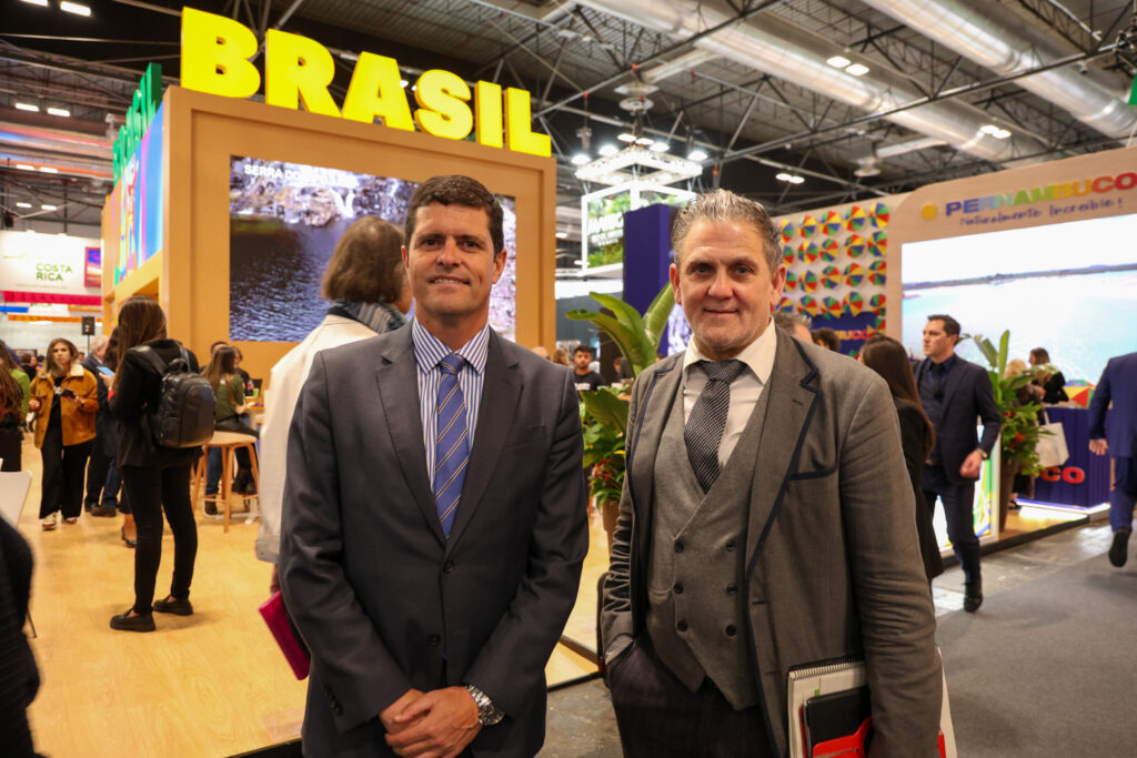 Santiago Yus, diretor presidente da Aena Brasil, e Roberto Martin Mora, da Aena Espanha