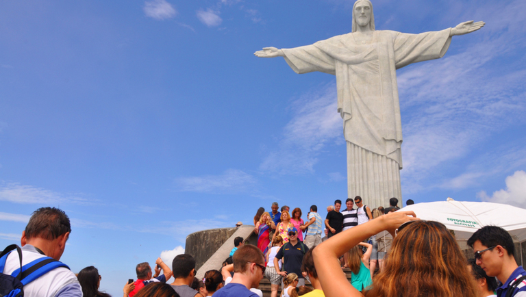 Turistas que forem ao Rock in Rio 2024 terão descontos em atrativos turísticos 1 estrangeiros turistas rio de janeiro ferias arquivo mtur Turistas que forem ao Rock in Rio 2024 terão descontos em atrativos turísticos
