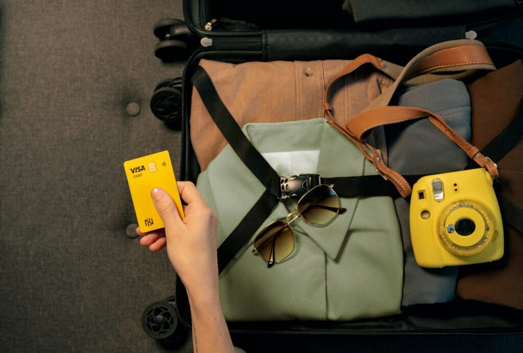 Parceria entre Nomad e Decolar oferece US$ 50 para usar durante viagem internacional Parceria entre Nomad e Decolar oferece US$ 50 para usar durante viagem internacional