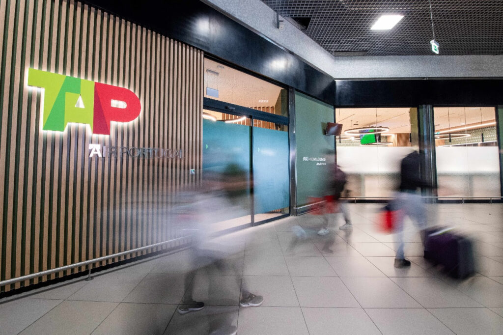 TAP abre novo lounge de 380m² em Lisboa TAP abre novo lounge de 380m² em Lisboa