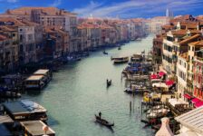 Veneza inicia cobrança de taxa turística de visitantes; veja datas, regras, valores e como pagar