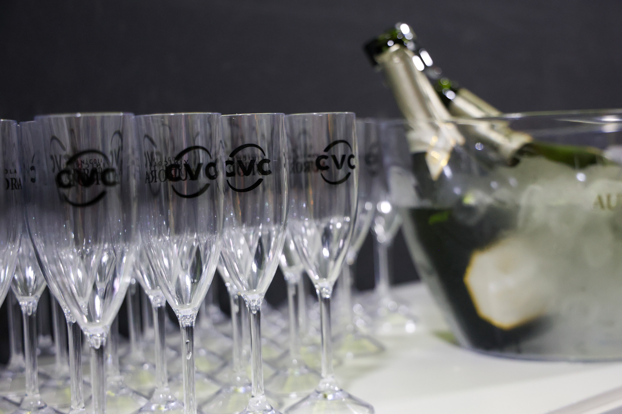 Espumante para brindar a chegada Espumante para brindar a chegada