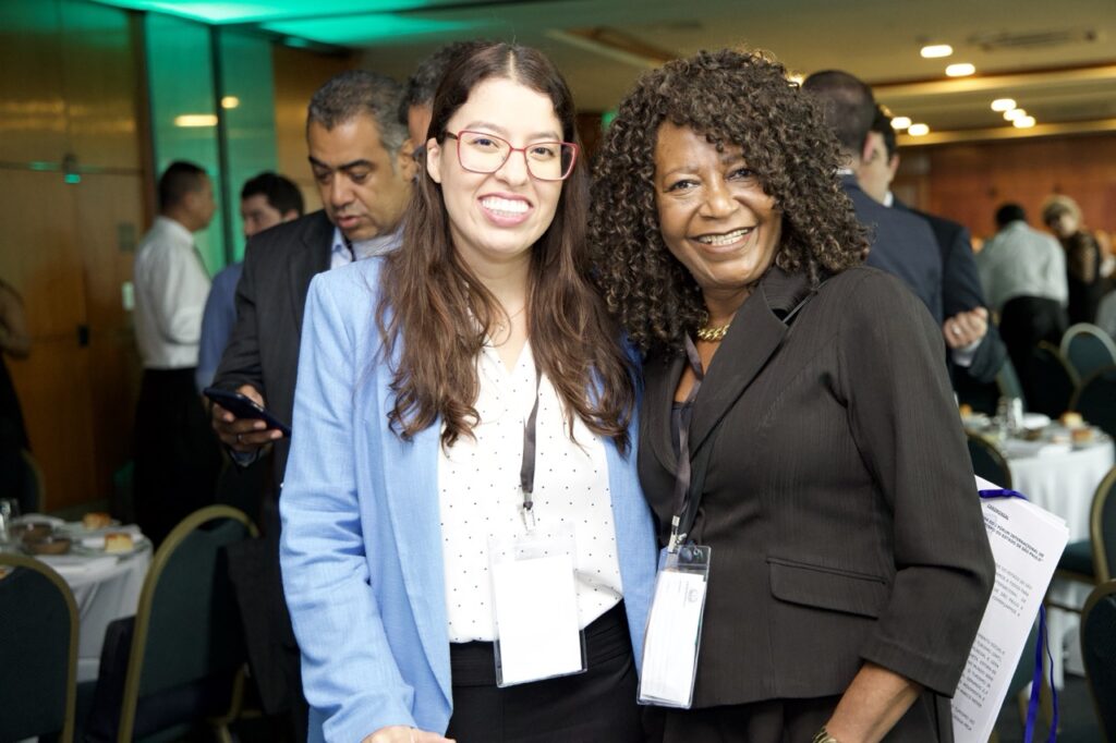 Ana Clemente e Bernadete Augusto, da Setur-SP