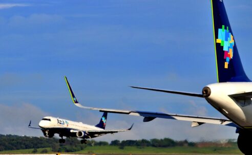 Azul realoca voos do Rio Grande do Sul e anuncia 110 operações temporárias em junho