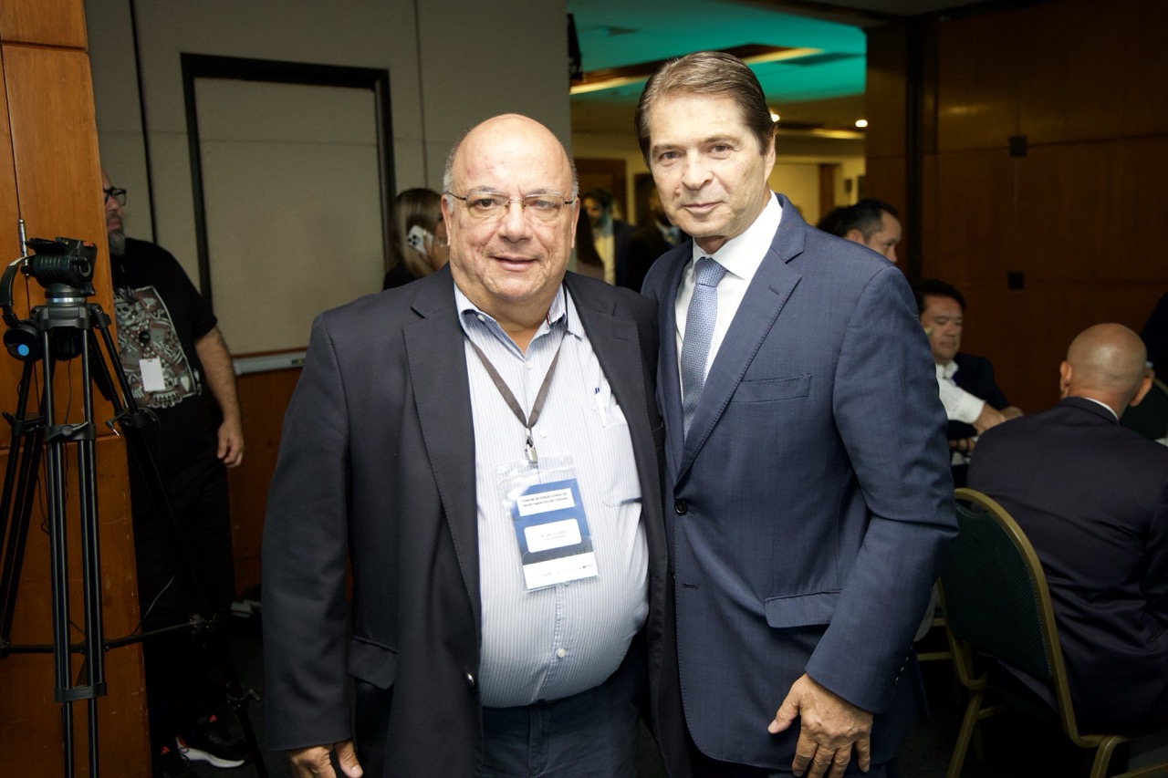 Carlos Alberto, da Leal Consultores, e Alain Baldacci, do Wet'n Wild Carlos Alberto, da Leal Consultores, e Alain Baldacci, do Wet'n Wild