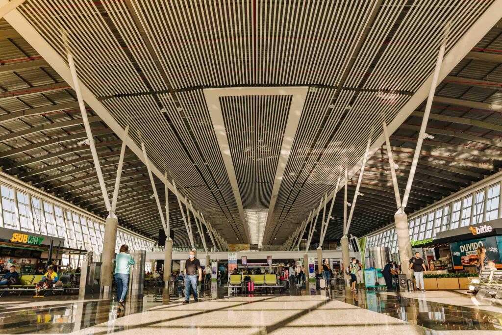 Aeroporto de Brasília é eleito o melhor terminal aéreo para mais de 10 milhões de passageiros Aeroporto de Brasília é eleito o melhor terminal aéreo para mais de 10 milhões de passageiros