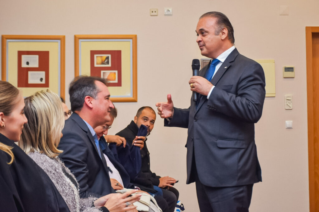 Durante sua fala no evento, Roberto de Lucena saudou seus colegas de Turismo