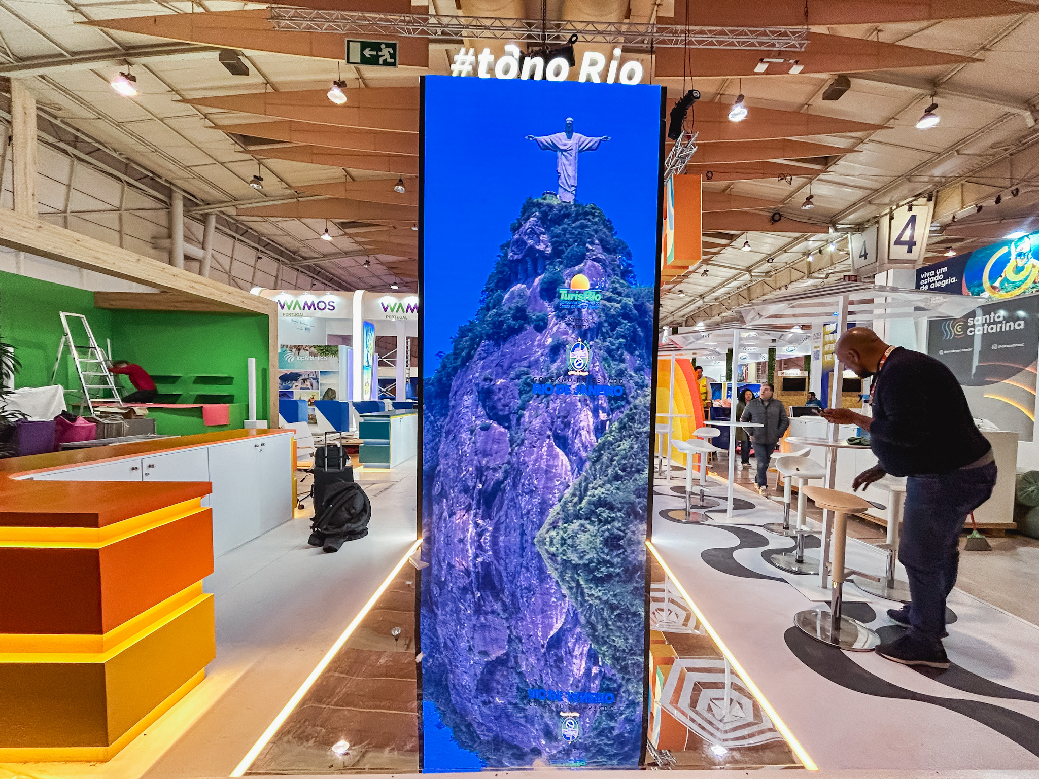 Estande do Rio de Janeiro em fase de montagem Estande do Rio de Janeiro em fase de montagem