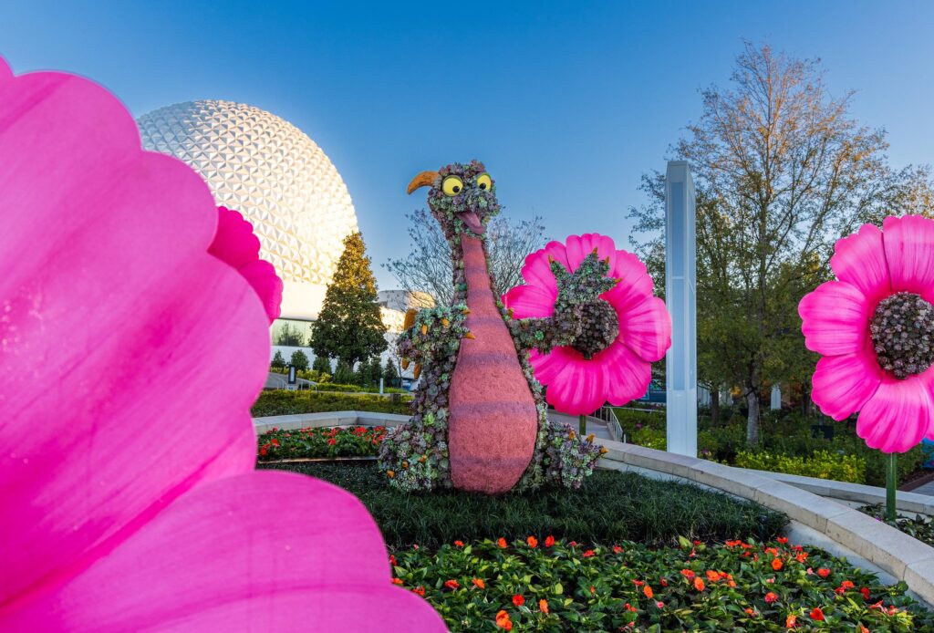 FIGMENT TOPIARY 9492 Walt Disney World recebe o festival Epcot International Flower & Garden a partir do dia 28