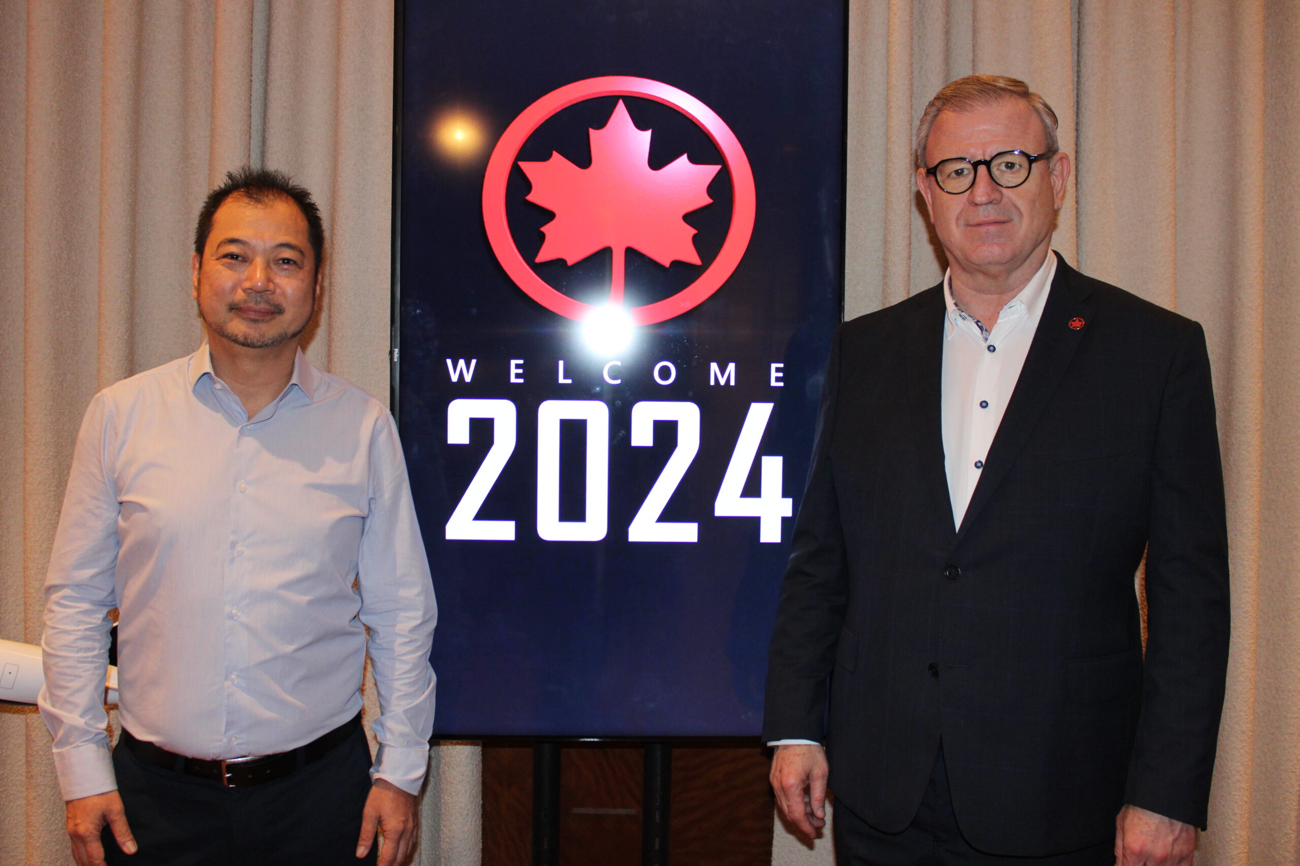 Giancarlo Takegawa, diretor da Air Canada no Brasil, e Luis Noriega, diretor da Air Canada na América Latina Giancarlo Takegawa, diretor da Air Canada no Brasil, e Luis Noriega, diretor da Air Canada na América Latina