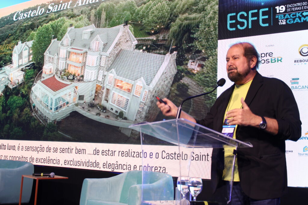 "Vender a felicidade": Guilherme Paulus apresenta case sobre turismo de luxo no Esfe 2024 "Vender a felicidade": Guilherme Paulus apresenta case sobre turismo de luxo no Esfe 2024
