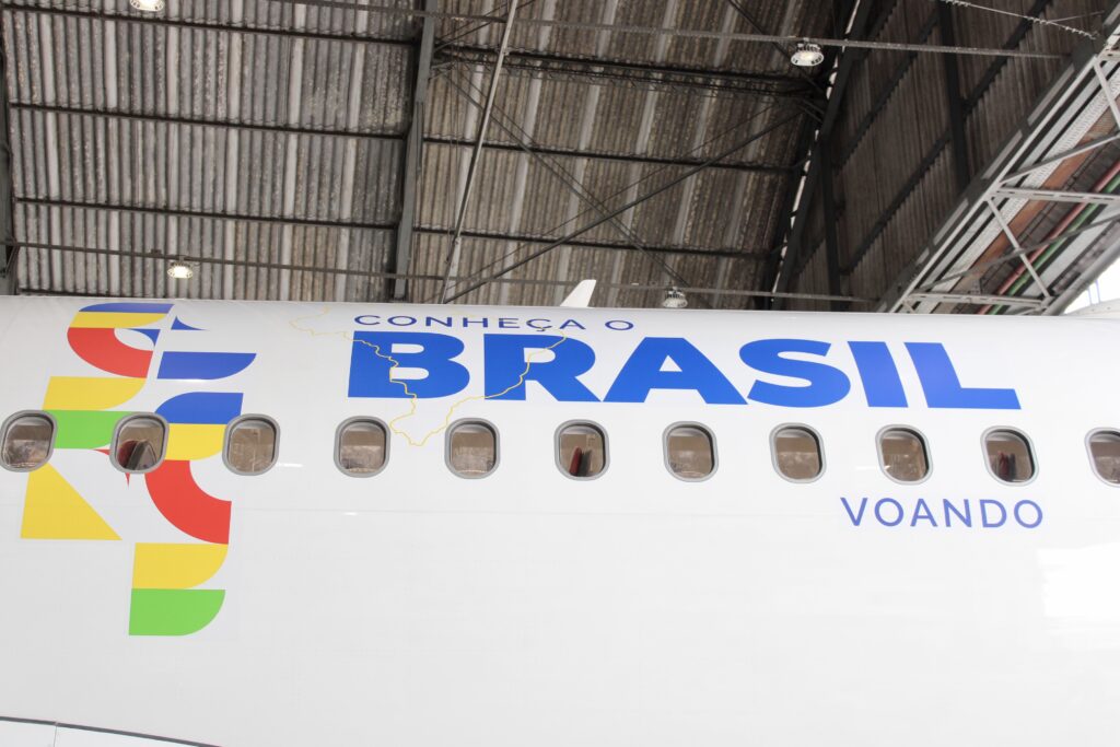 Conheça o Brasil: Voando já estampa aeronave da Latam Conheça o Brasil: Voando já estampa aeronave da Latam