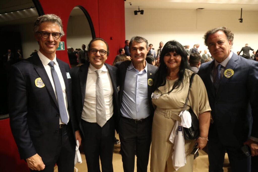 Marco Ferraz, presidente da Clia, Deputado Romero Rodrigues, presidente da comissão de turismo do PodemosPB e Flávio Peruzzi, assessor da Clia, Abav e Braztoa