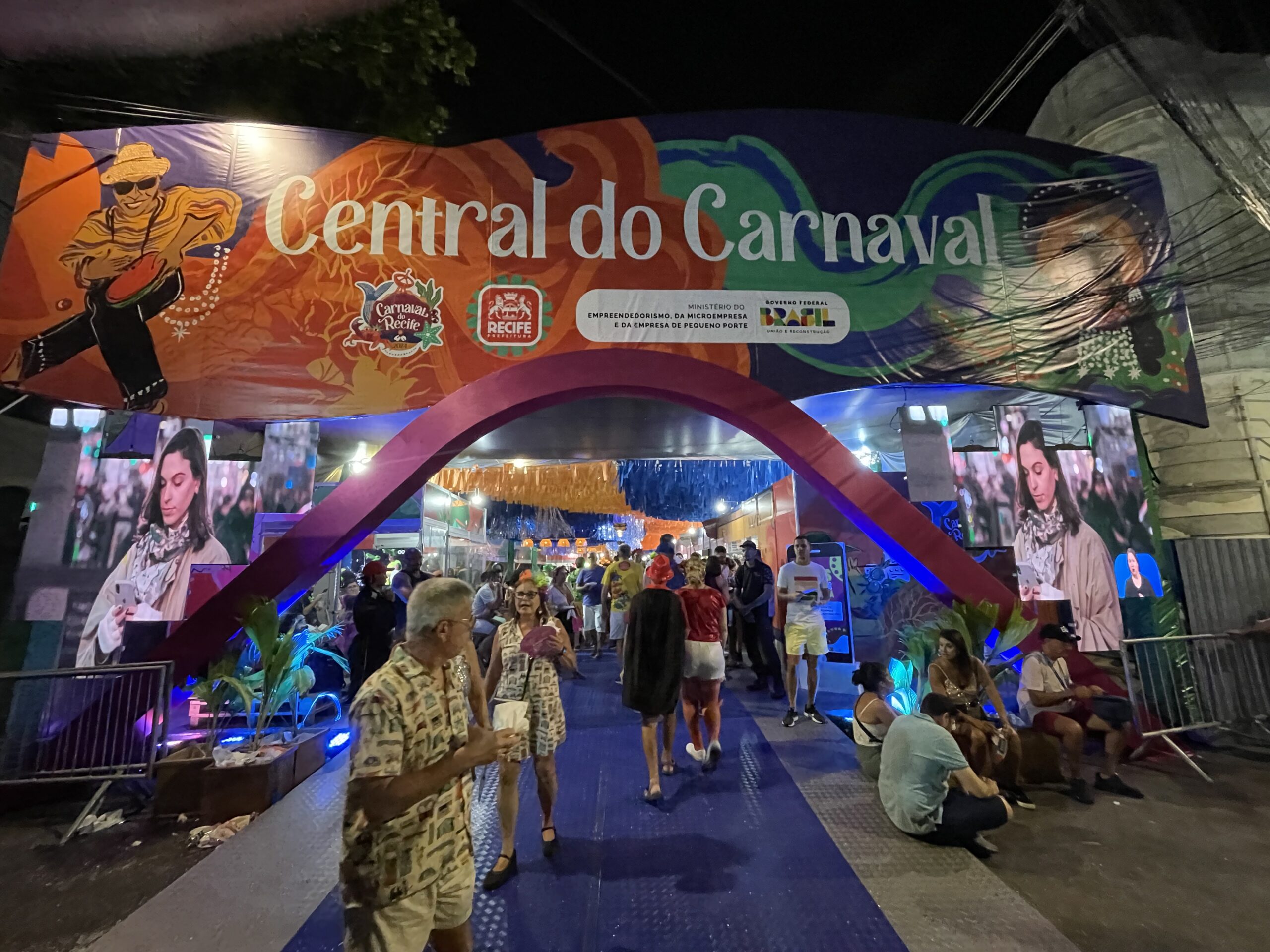 A Central oferece uma série de serviços importantes para o folião A Central oferece uma série de serviços importantes para o folião
