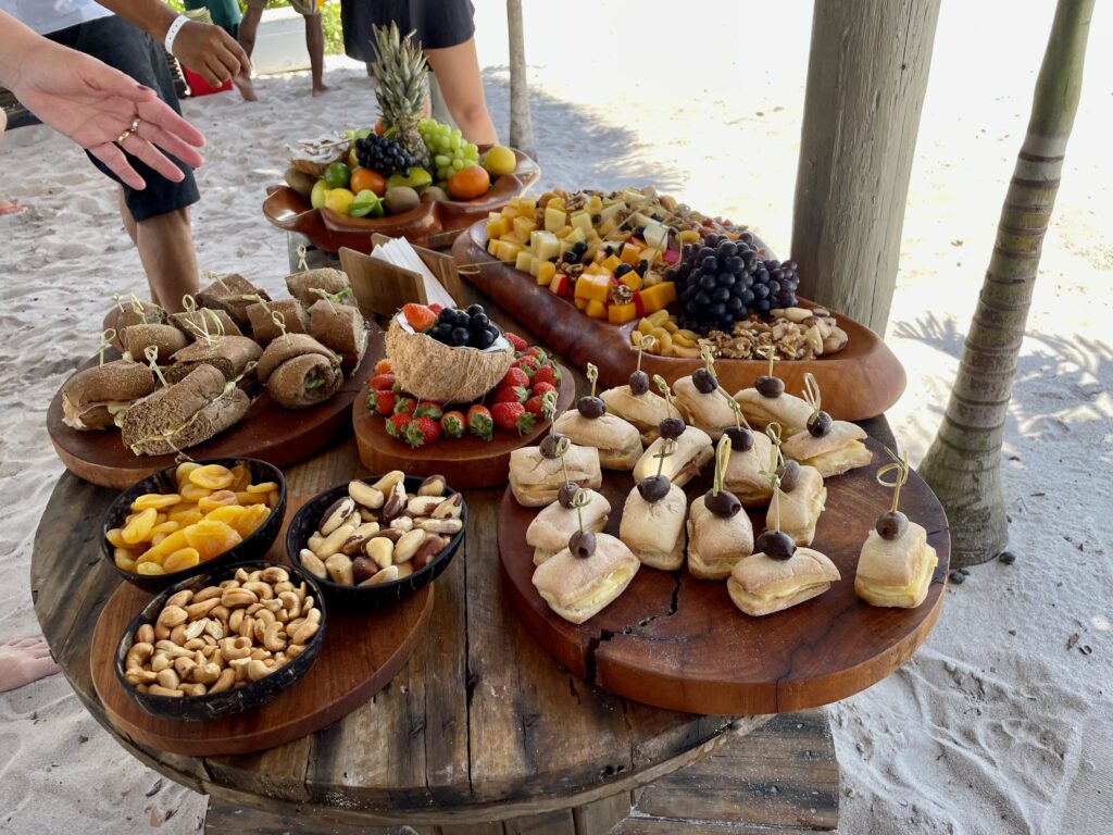 Os agentes foram recepcionados com snacks