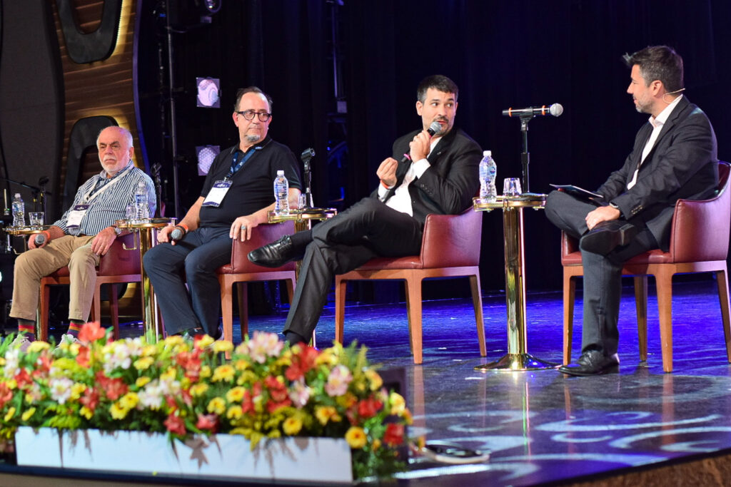 Ignacio Palacios, da MSC no painel do Cruise 360 Brasil