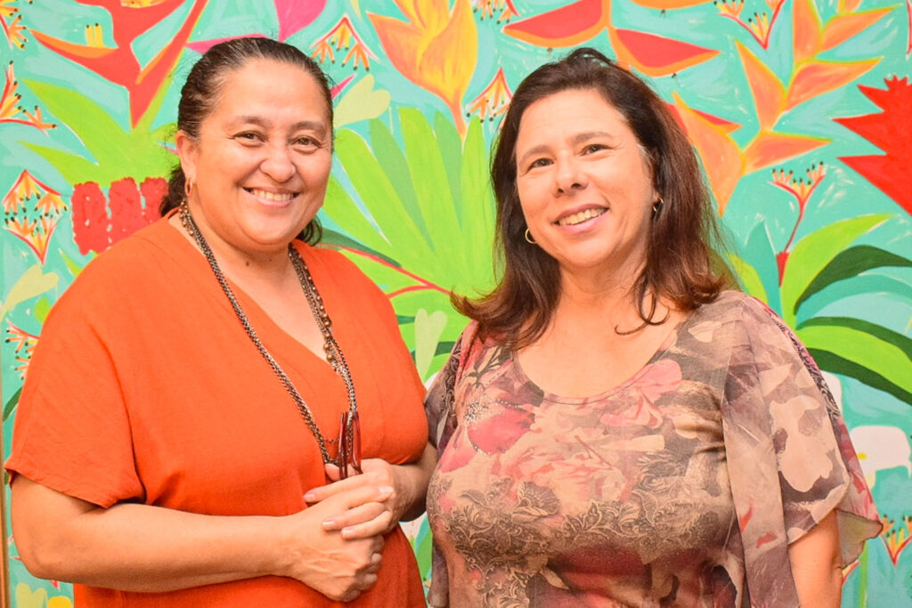 Janice kawasake e Rosana Neves, da Lizian Turismo