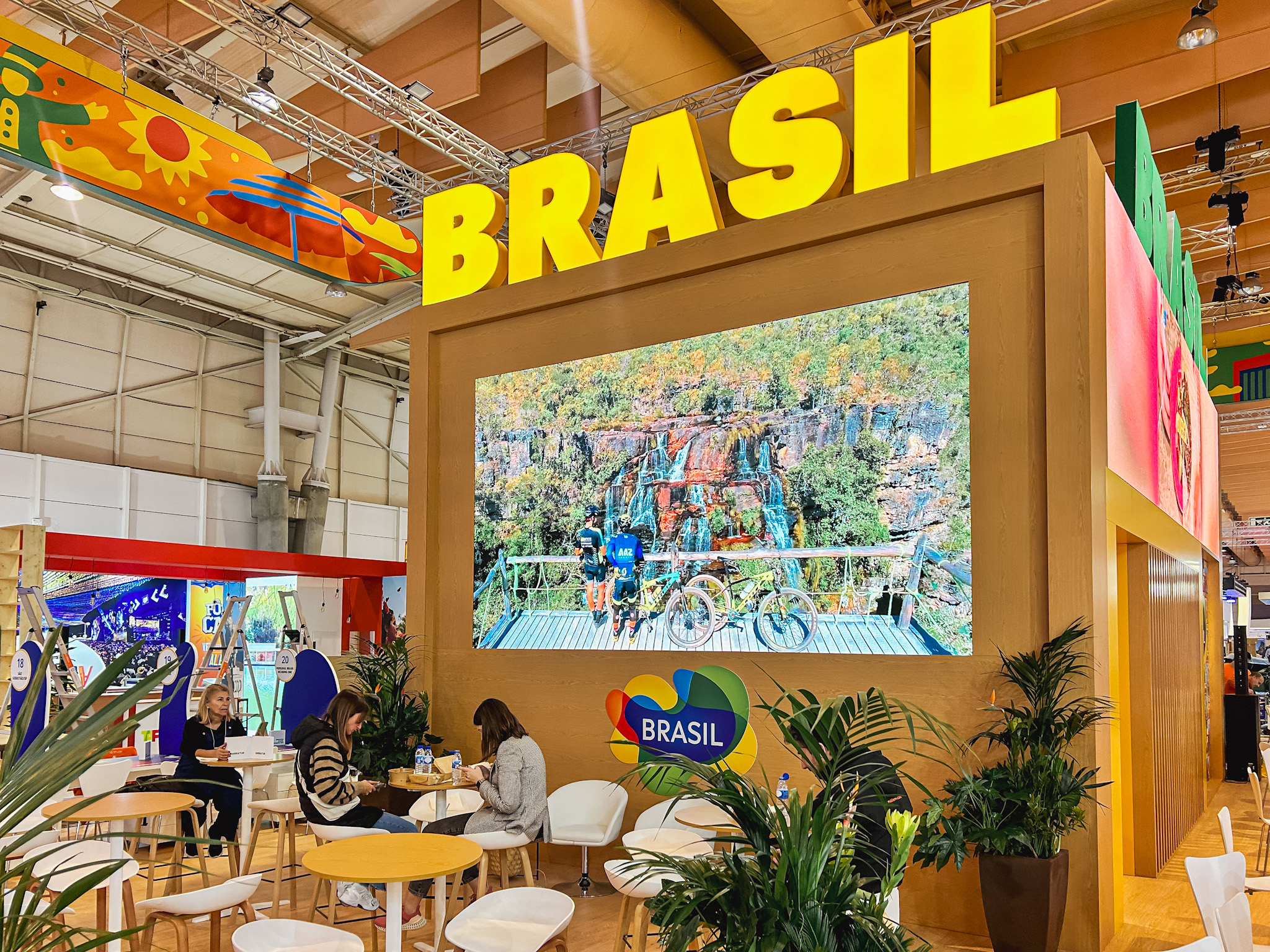 O Brasil abriga em seu estande 32 destinos e empresas coexpositoras O Brasil abriga em seu estande 32 destinos e empresas coexpositoras
