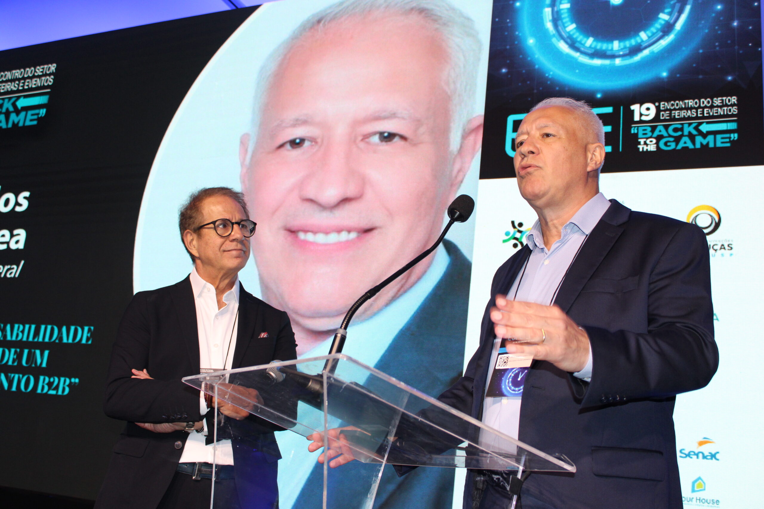 Otavio Neto, do Esfe, e Carlos Correa, diretor da Apas Otavio Neto, do Esfe, e Carlos Correa, diretor da Apas
