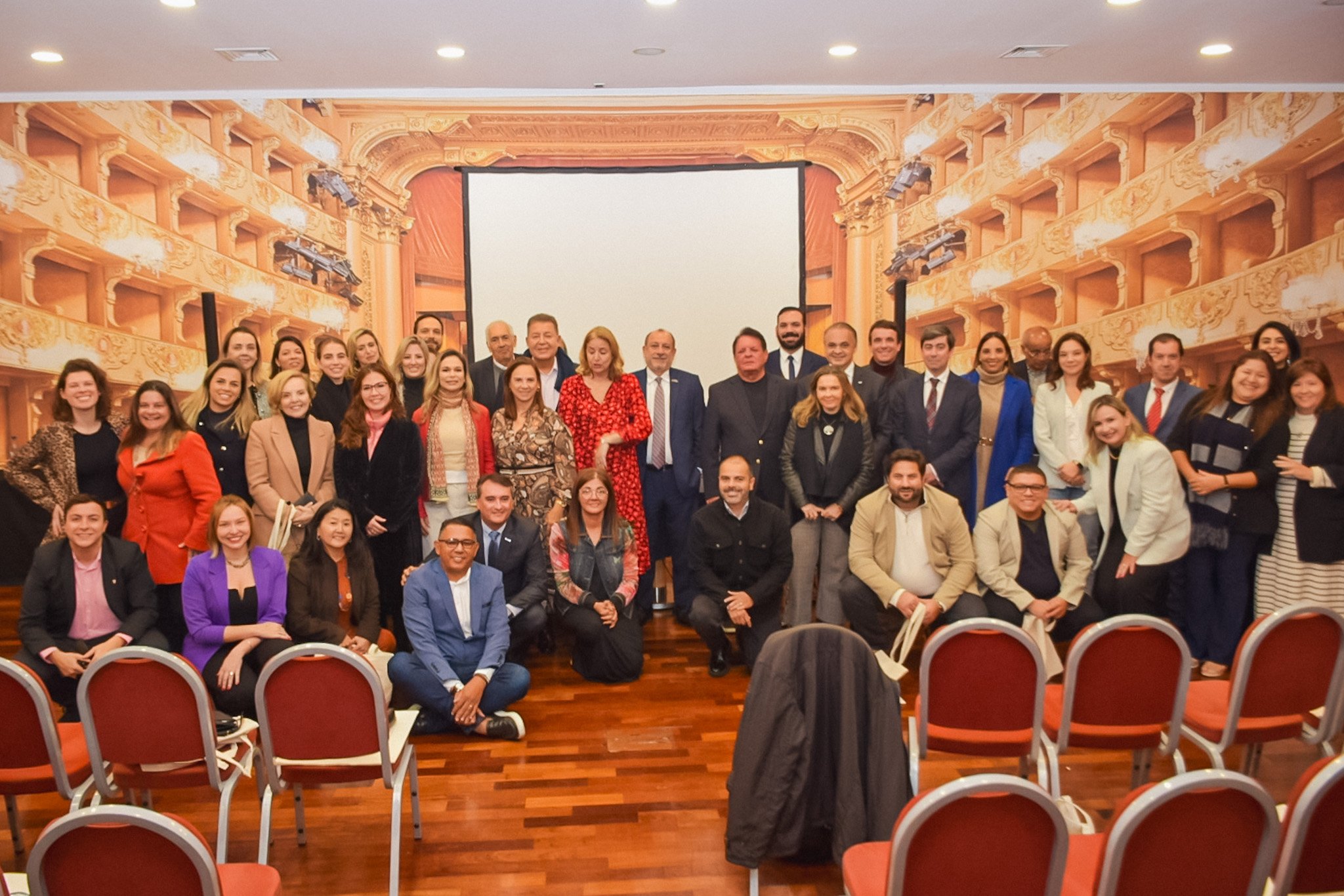 8º Encontro de Profissionais do Turismo de Lisboa reúne trade brasileiro no Vila Galé Ópera; veja fotos 1 Participantes do 8° Encontro de Profissionais do Turismo de Lisboa 8º Encontro de Profissionais do Turismo de Lisboa reúne trade brasileiro no Vila Galé Ópera; veja fotos