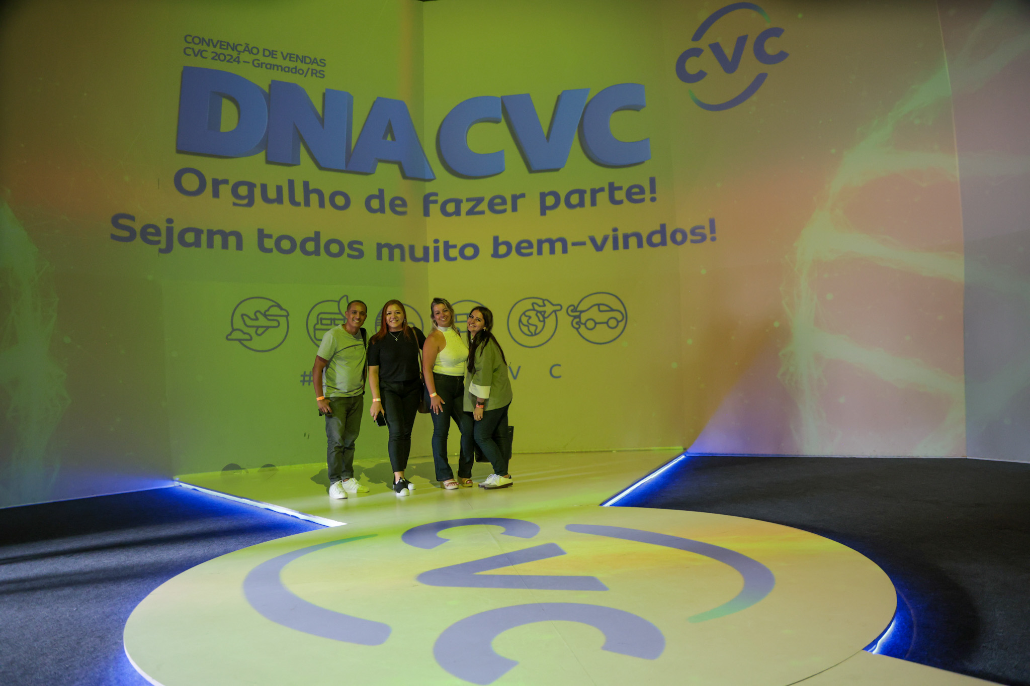 Plinio Fernandes, Rose Ceccato, Fernanda Pepe, Viviany Souza, CVC São Paulo Plinio Fernandes, Rose Ceccato, Fernanda Pepe, Viviany Souza, CVC São Paulo