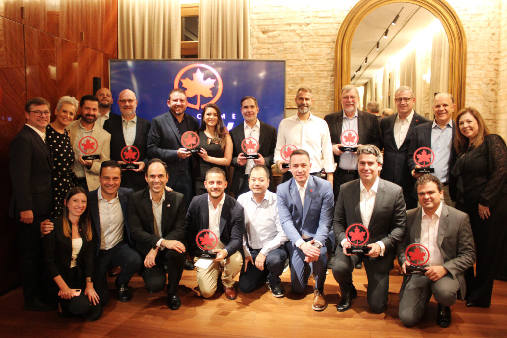 Premiados e equipe da Air Canada Em melhor ano da história, Air Canada homenageia seus principais parceiros de 2023; veja fotos