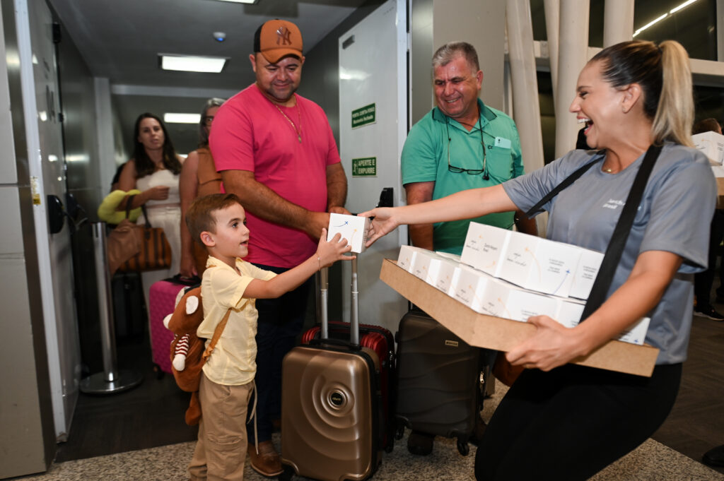 Recepcao passageiros primeiro voo operacao Zurich Airport Brasil Elisa Elsie Zurich Airport assume operações do Aeroporto Internacional de Natal (RN)