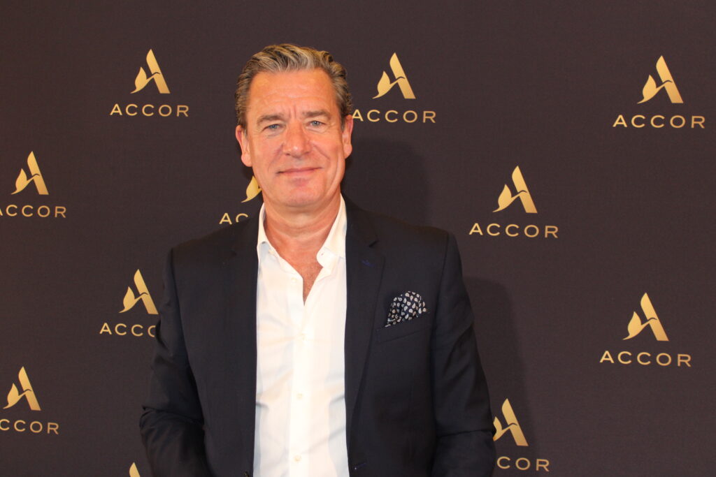 Accor chega a 820 mil quartos, fatura 5 bilhões de euros e cresce 23% em RevPar em 2023 2 Thomas Dubaere CEO da Accor para Americas Accor chega a 820 mil quartos, fatura 5 bilhões de euros e cresce 23% em RevPar em 2023