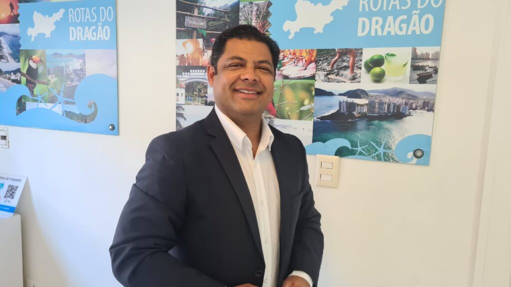 Fabio Santos é reeleito presidente da Câmara Temática de Turismo da Baixada Santista (SP) 1 secretario Fabio Santos é reeleito presidente da Câmara Temática de Turismo da Baixada Santista (SP)