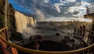 Cataratas do Iguaçu recebem mais de 42 mil pessoas no Carnaval