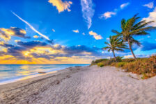 Palm Beaches recebe 9,5 milhões de visitantes em 2023; gastos superam os US$ 7 bilhões