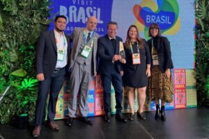 whatsapp image 2024 02 27 at 16.14.37 Foz do Iguaçu recebe prêmio como 5º destino mais buscado da América do Sul