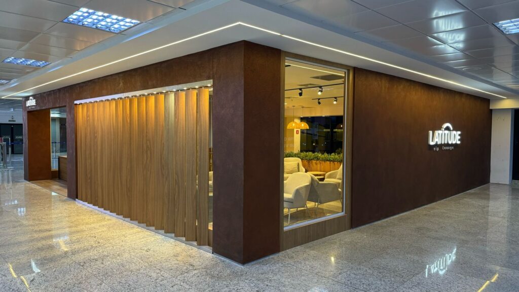 Aeroporto de Foz do Iguaçu ganha nova sala VIP com vista panorâmica