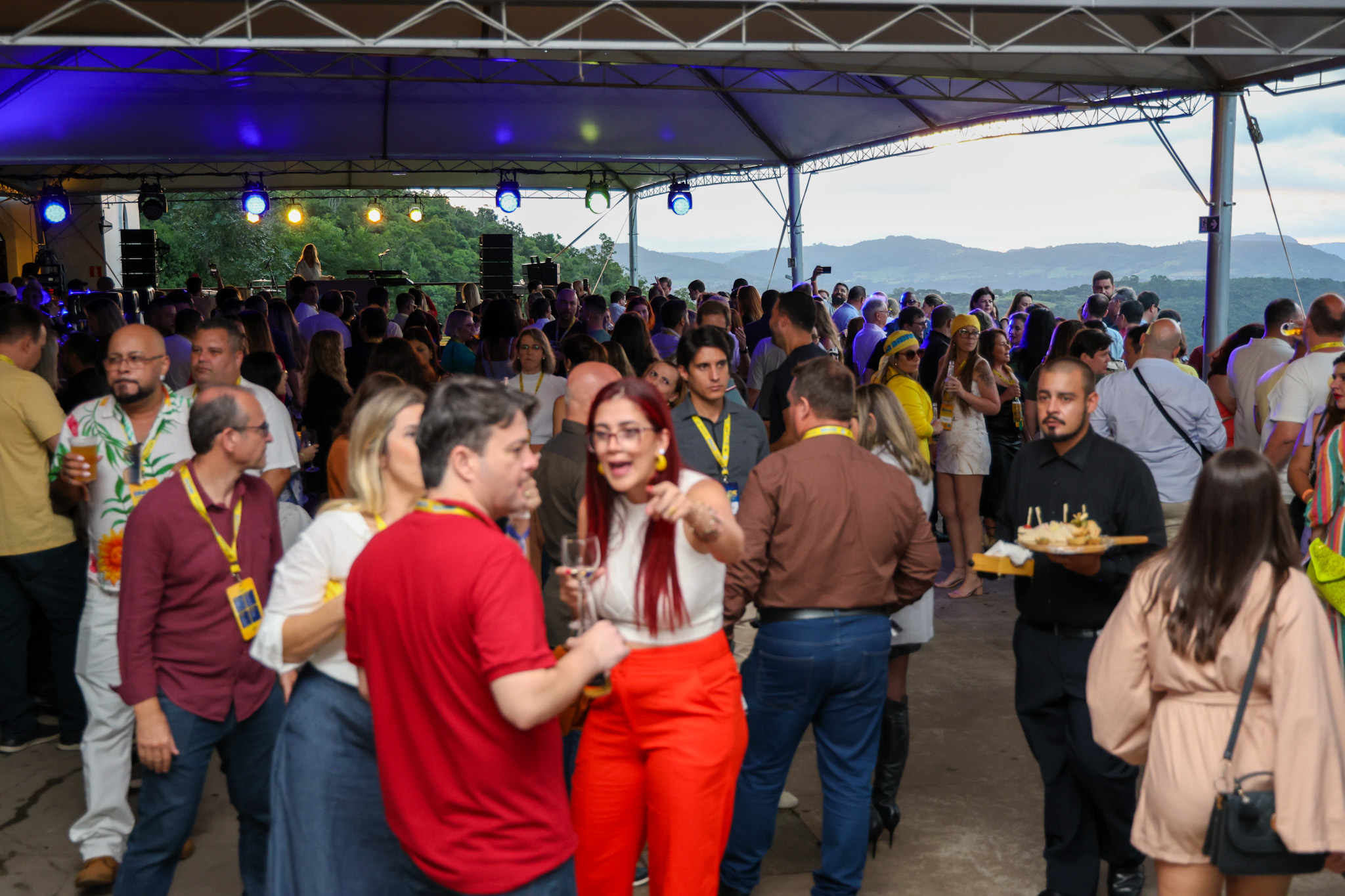 1,8 mil pessoas participam desta convenção da CVC 1,8 mil pessoas participam desta convenção da CVC