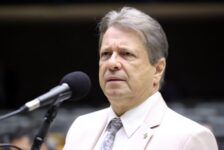 Turismo em alta: Brasil bate recorde de visitantes estrangeiros e deputado pede foco no religioso