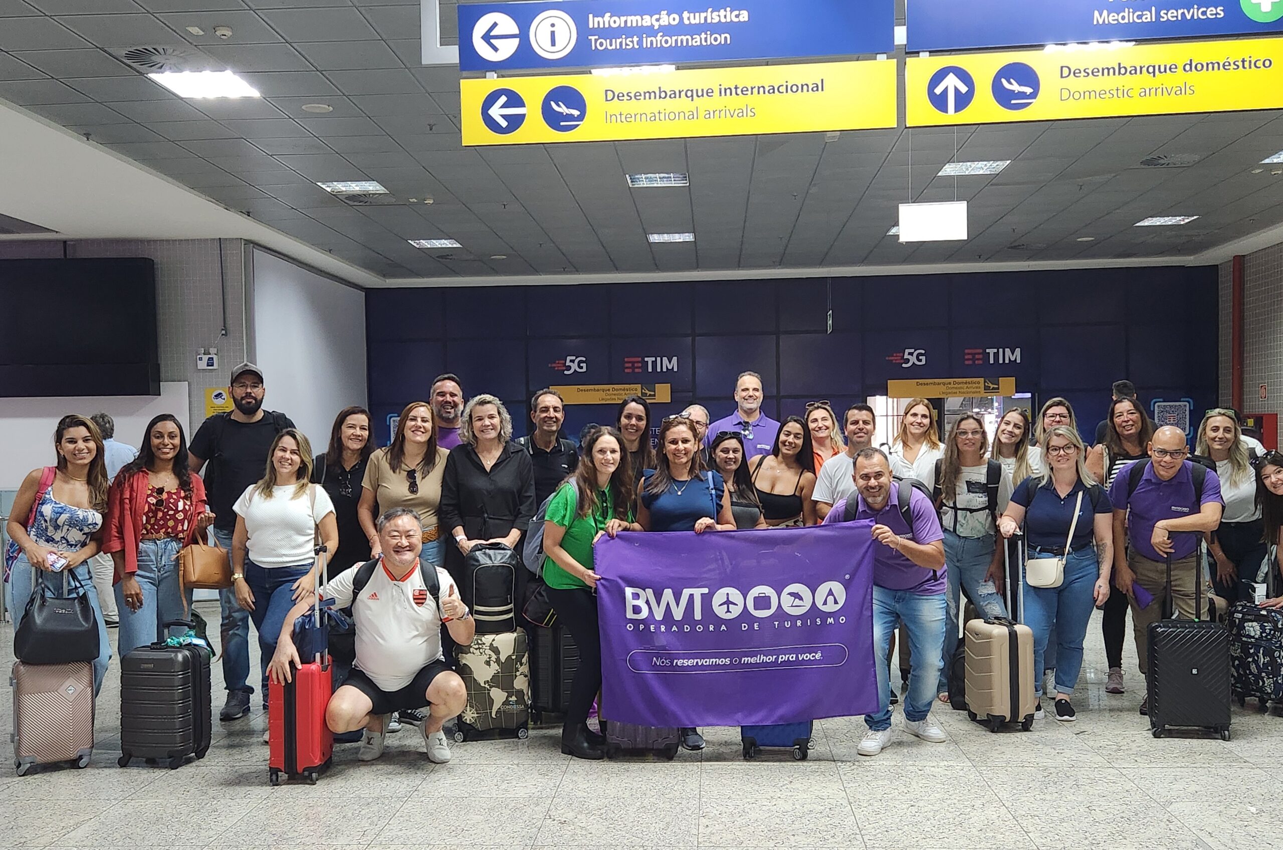 Agentes de viagens do Rio de Janeiro e Rio Grande do Sul desembarcam no Aeroporto Internacional Afonso Pena em Curitiba Fotos Rafael Torres ME scaled Noticias