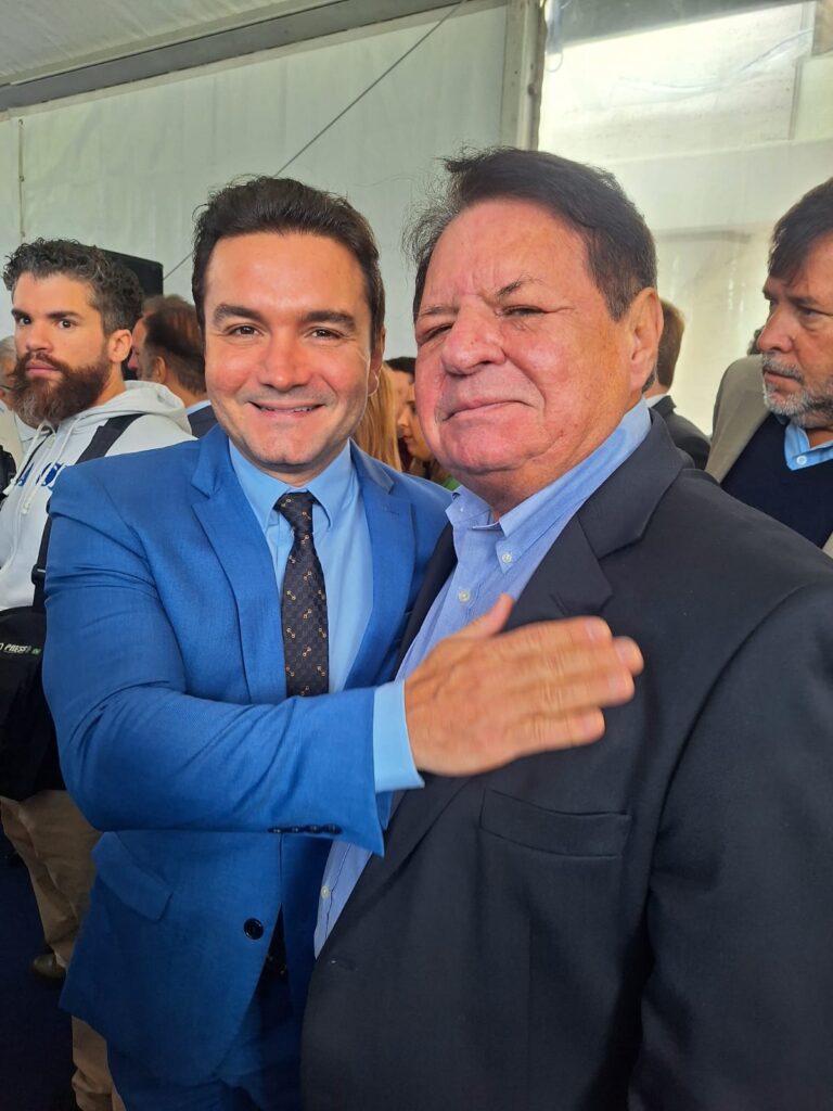 Ailton Abreu, representante do destino Maranhão com Celso Sabino, ministro do Turismo Ailton Abreu, representante do destino Maranhão com Celso Sabino, ministro do Turismo